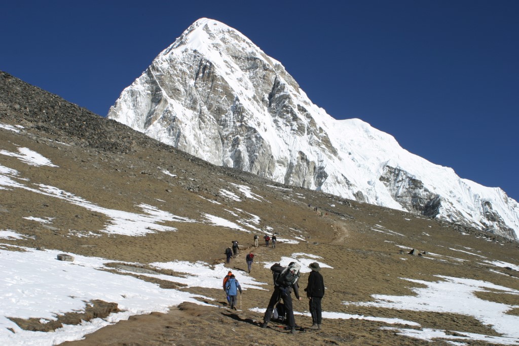 Starting the ascent of Kala Patthar