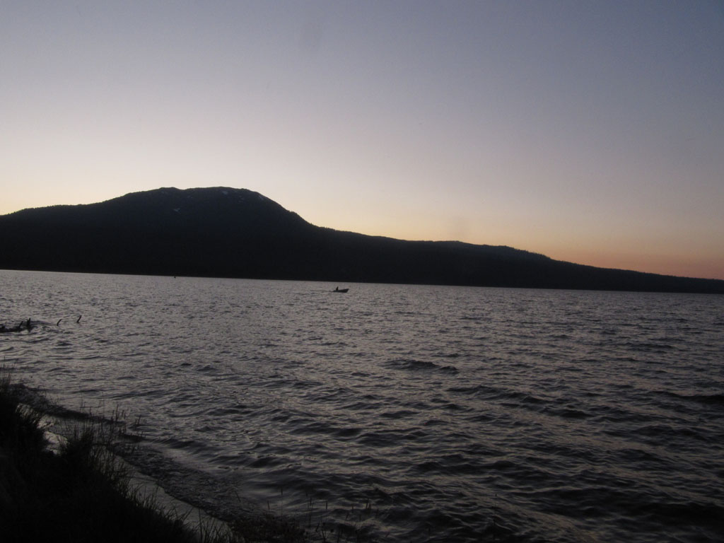 Sunset over Diamond Lake