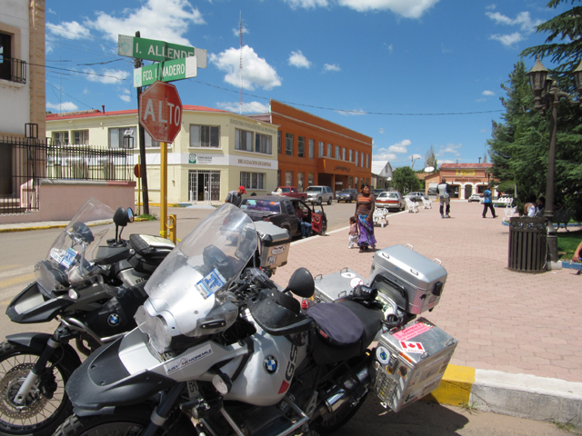 Parked up in the plaza at Guerrero...