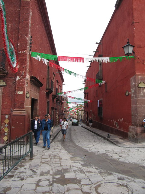 Typical street, San Miguel de Allende Typical street, San Miguel de Allende