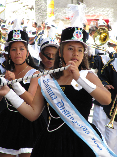 Majorettes dancing...