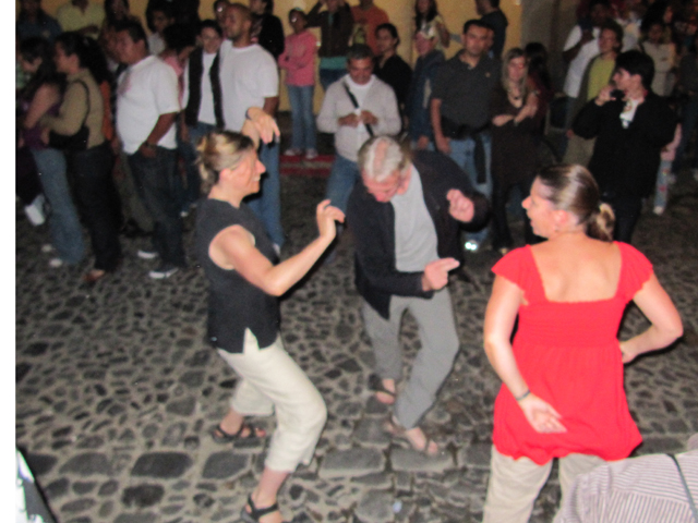 Dad dancing... Dad dancing...
