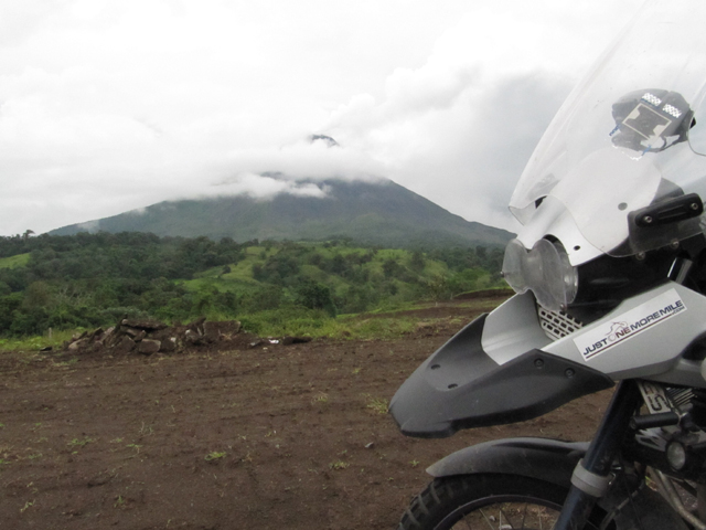Volcan Arenal, obscured by clouds...