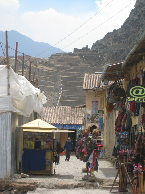 The fortress at Ollantaytambo from the building site...