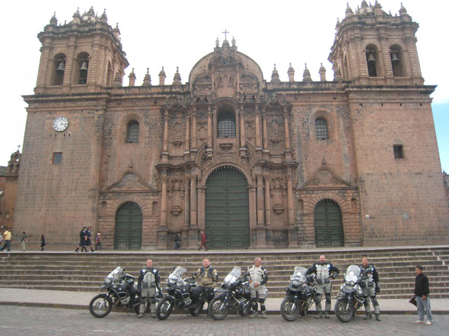 Kevin, Pertti, Al, Richard and me cause a stir in Cusco...