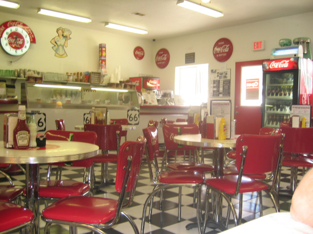 The fantastic café – Twister’s Soda Fountain in Williams …